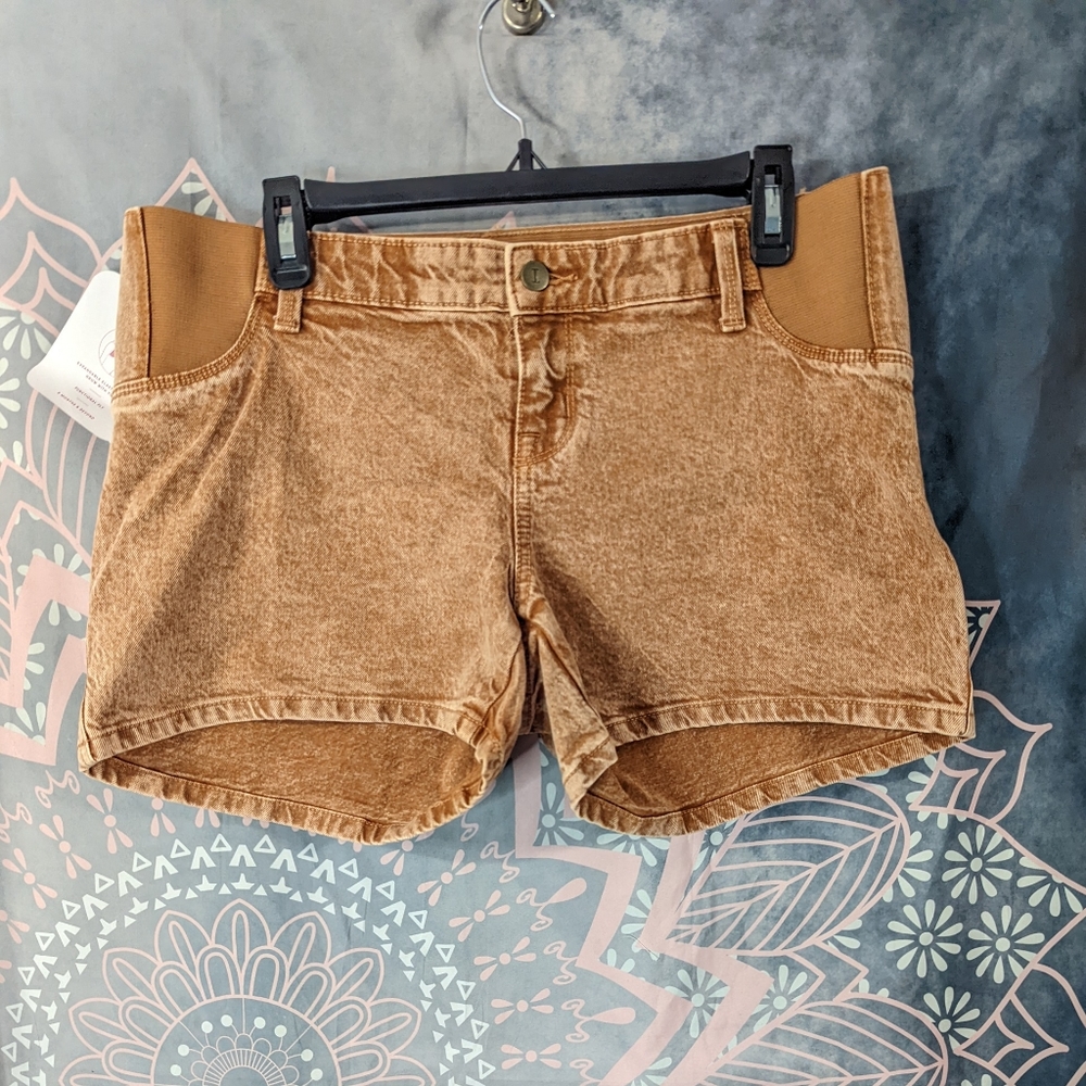 Isabel & Ingrid Maternity Carpenter Shorts